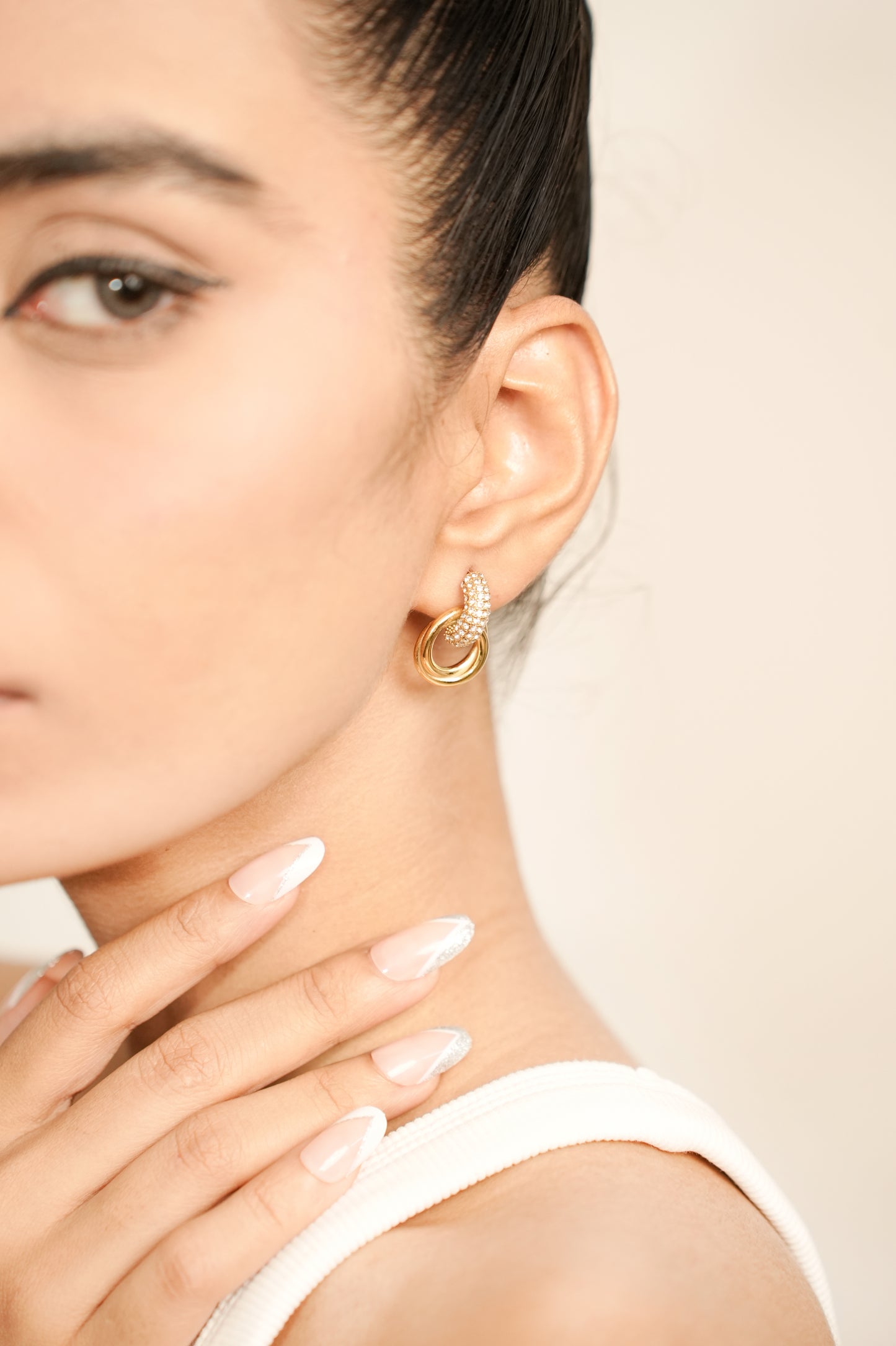 La Pariz Solara Hoops